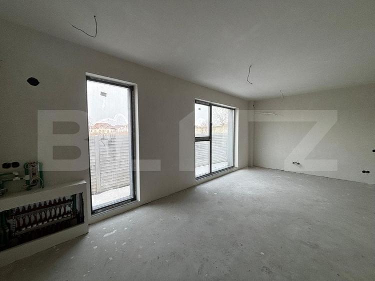 Apartament cu 2 camere decomandat în Mihai Bravu