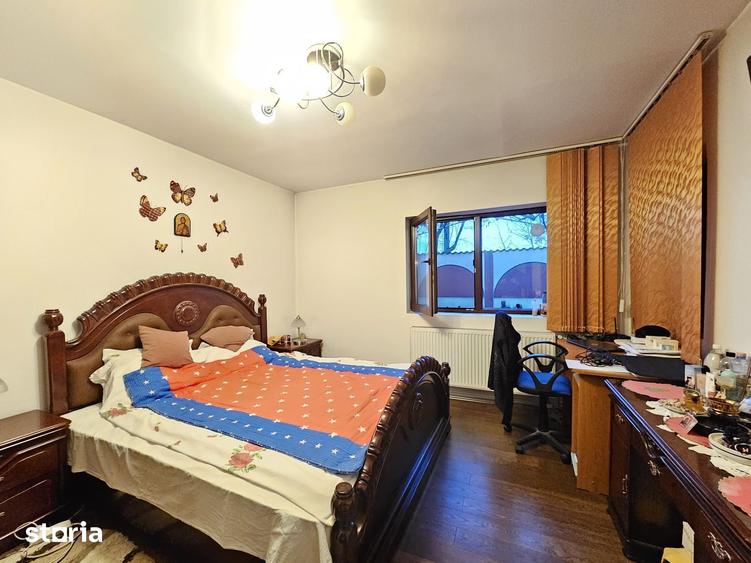 Casă cu 4 camere cu Teren 300 Mp în Bucureștii Noi