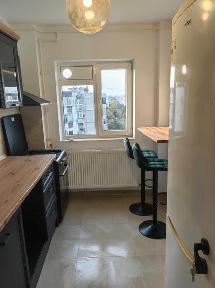 Apartament cu 2 camere decomandat în Crângași