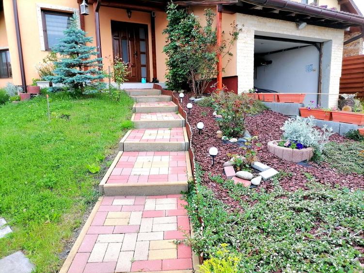 Casă cu 4 camere în Chinteni