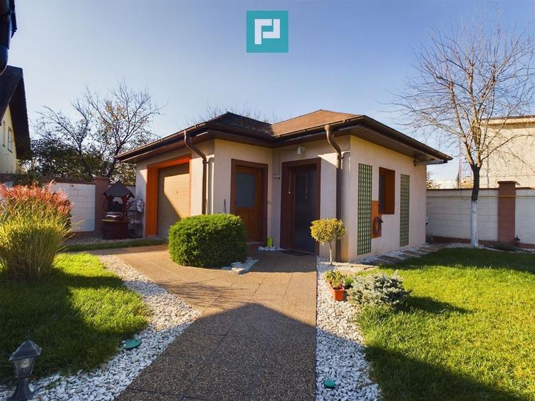 Casă individuală cu 4 camere cu Canalizare în Pârneava