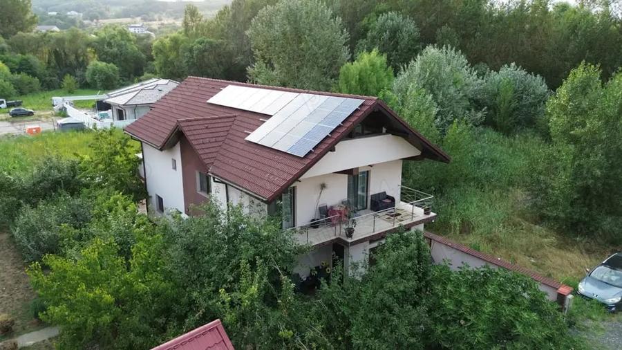 Casă cu 5 camere în Central