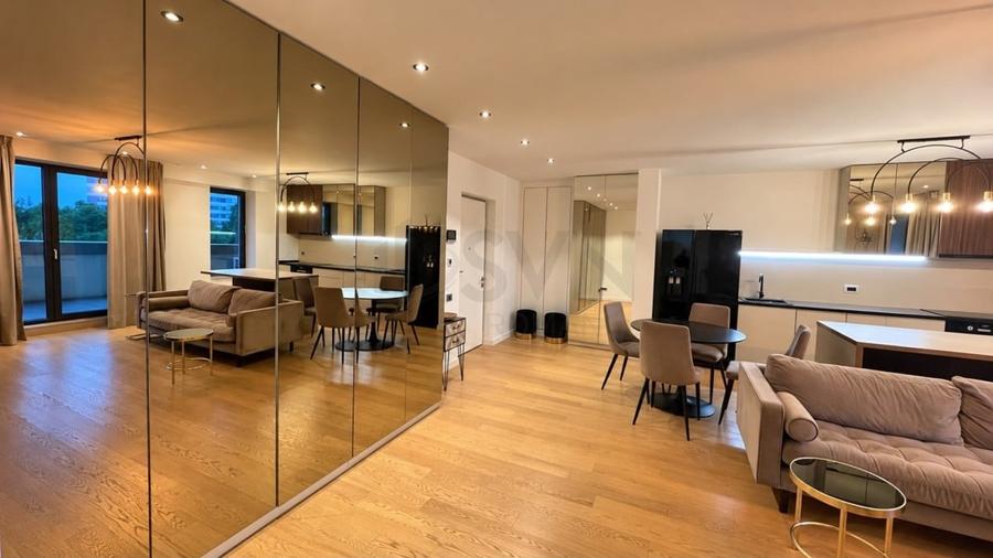Apartament cu 3 camere decomandat în Aviației