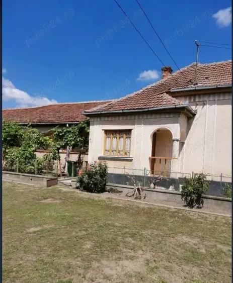 Casă cu 3 camere în Craidorolț