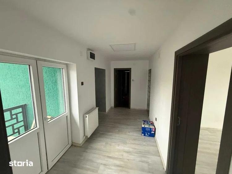Casă cu 8 camere cu Teren 700 Mp în Semicentral