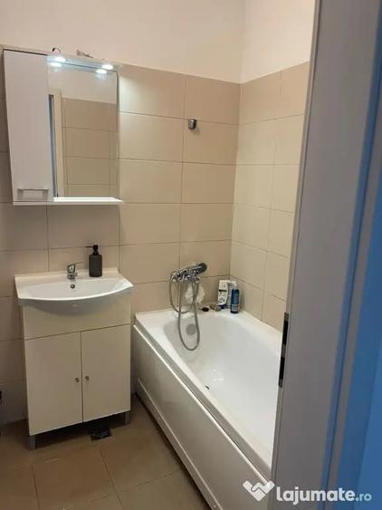 Apartament cu 2 camere decomandat în Sud