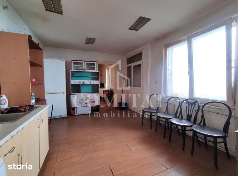 Casă cu 6 camere cu Teren 125 Mp în Central