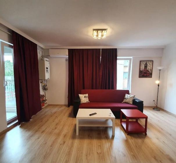 Apartament cu 2 camere semidecomandat în Central
