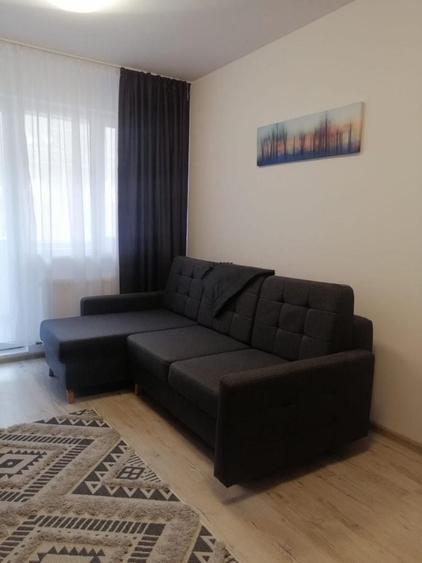 Garsonieră decomandată în Central