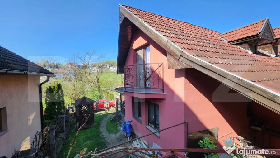 Casă cu 4 camere cu Teren 1232 Mp în Central