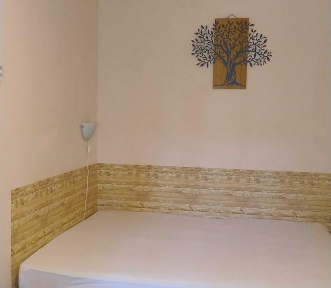 Apartament cu 2 camere în Podu Roș