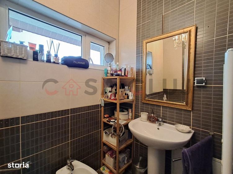 Casă cu 4 camere cu Canalizare în Bună Ziua