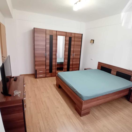 Apartament cu 2 camere decomandat în Apusului