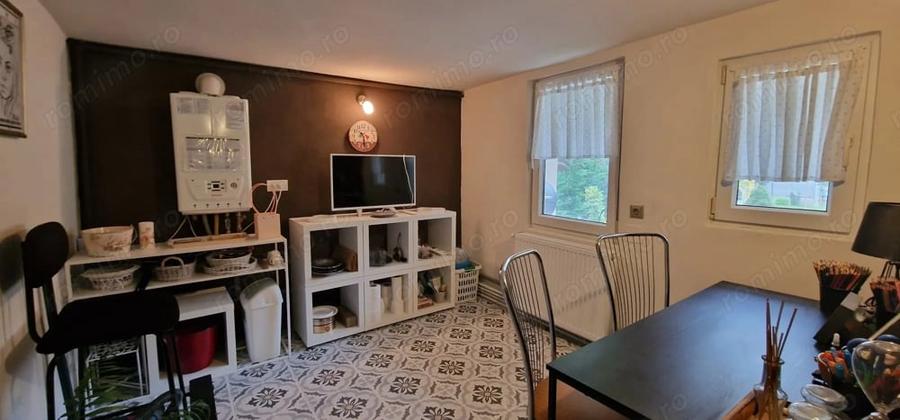 Casă cu 3 camere în Complex Studențesc
