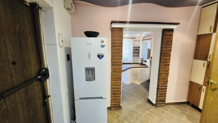 Apartament cu 2 camere decomandat, mobilat în Vatra Luminoasă