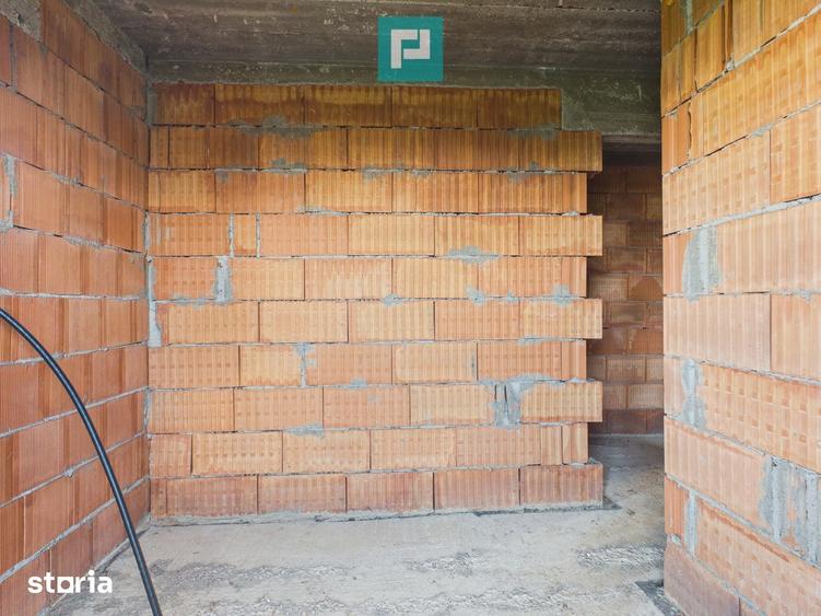 Casă cu 6 camere cu Teren 500 Mp în Central