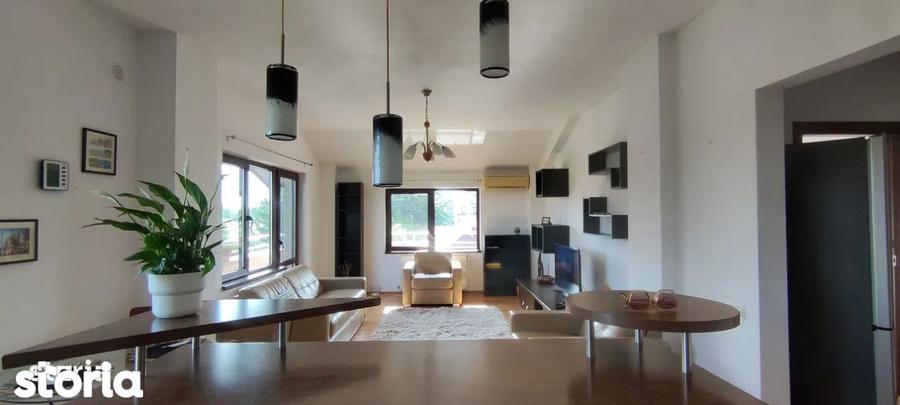 Apartament cu 3 camere, mobilat în Dămăroaia