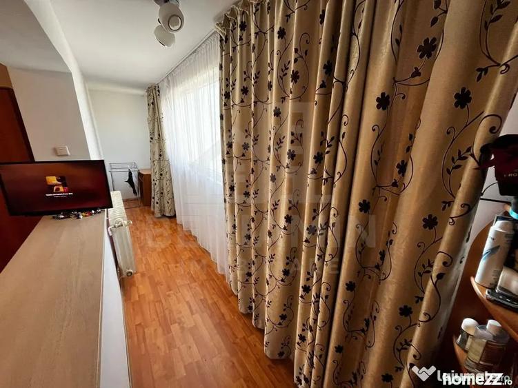 Apartament cu 2 camere semidecomandat în Valea Rosie