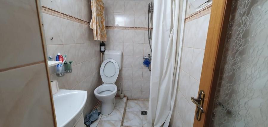 Casă individuală cu 4 camere cu Canalizare în Mihai Bravu