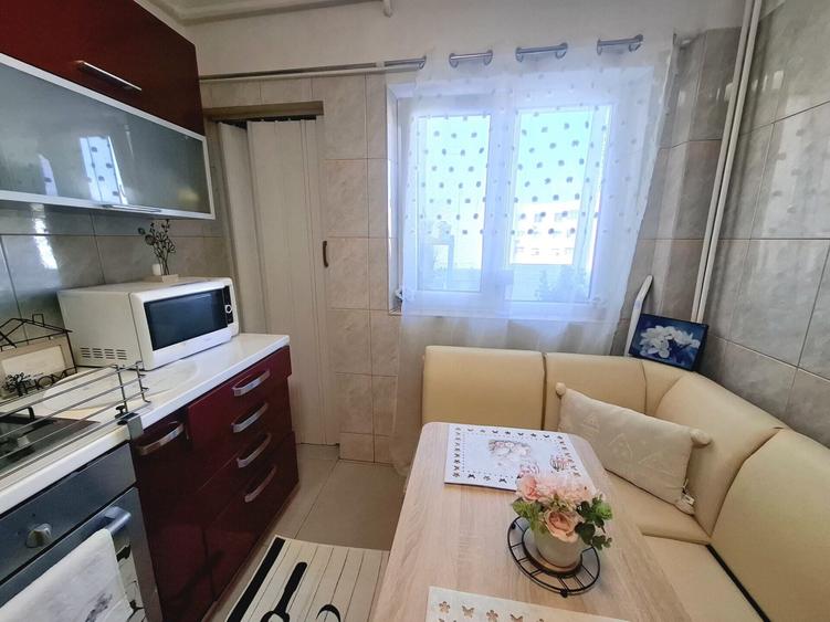 Apartament cu 4 camere decomandat în Nicolae Grigorescu