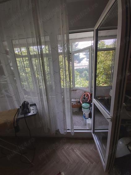 Apartament cu 3 camere decomandat în Berceni