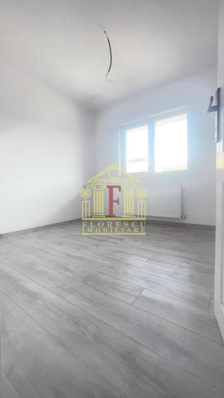Casă individuală cu 4 camere cu Canalizare în Bucium