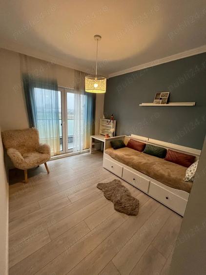 Apartament cu 3 camere decomandat, mobilat în Torontalului