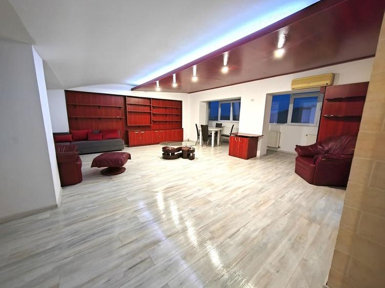 Apartament cu 2 camere decomandat în Nicolina