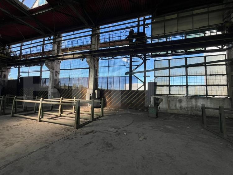 Spațiu industrial, de 1,000 mp, în Centură