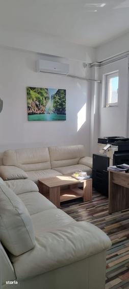 Spațiu comercial, de 15 mp, în Central