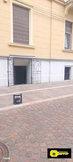 Spațiu comercial, de 27 mp, în Central