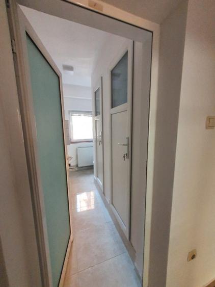 Casă cu 5 camere cu Teren 300 Mp în Brâncoveanu