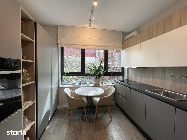 Apartament cu 2 camere decomandat în Tei