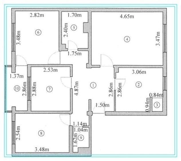 Apartament cu 4 camere decomandat în Casa de Cultură