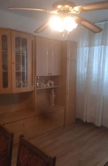 Apartament cu 2 camere decomandat în Micro 20