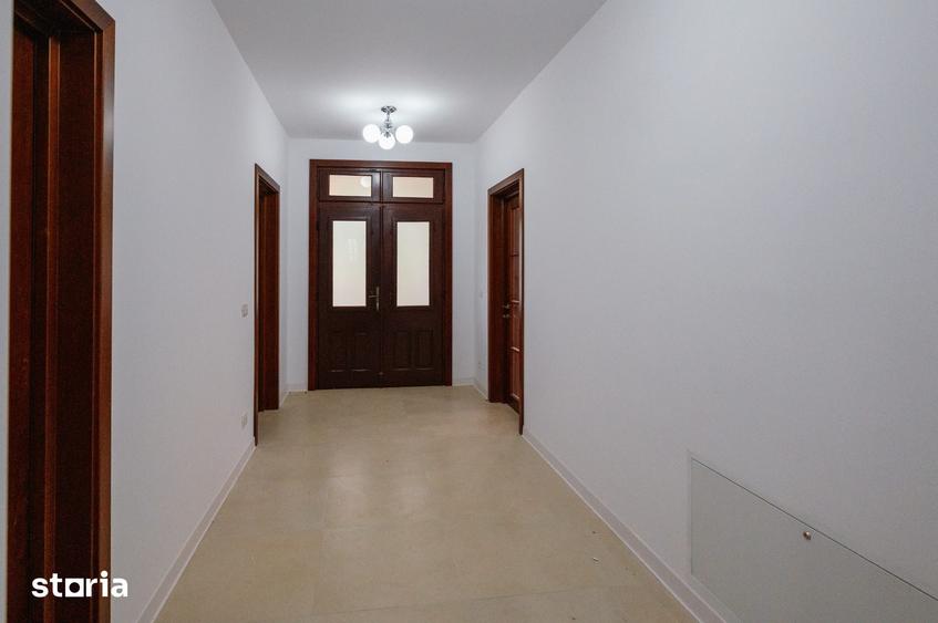 Casă cu 4 camere cu Teren 600 Mp în Ștefănești