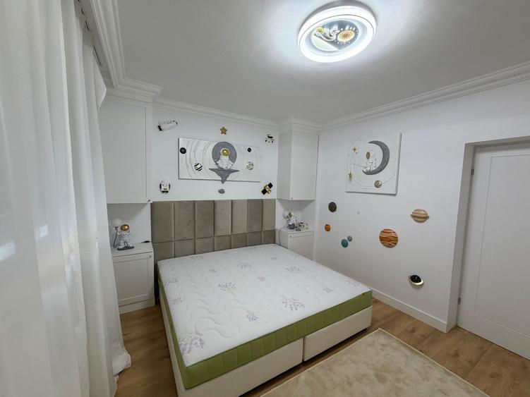 Casă cu 3 camere cu Teren 1300 Mp în Ciofliceni