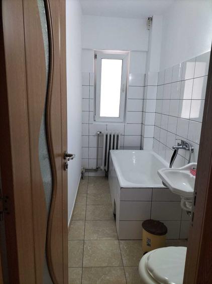 Inchiriez Garsoniera Spatioasa, 35mp | Ostroveni, Rm. Valcea - 8
