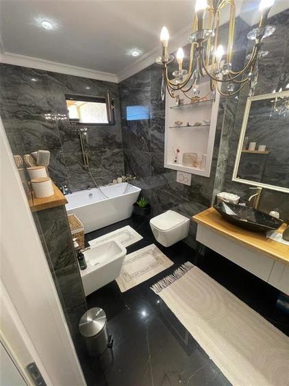 Penthouse cu 3 camere decomandat în Bucium