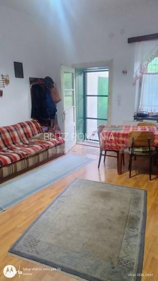 Casa de vanzare, 244 mp, teren 7729 mp, zona Ocna Dejului