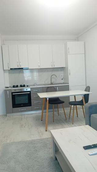 Apartament cu 2 camere semidecomandat în Militari