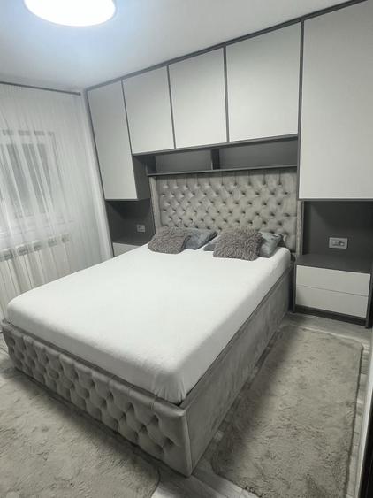 Apartament cu 3 camere semidecomandat în Ghiroda