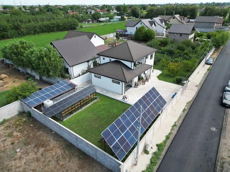 Casă cu 6 camere cu Teren 1000 Mp în Cazasu