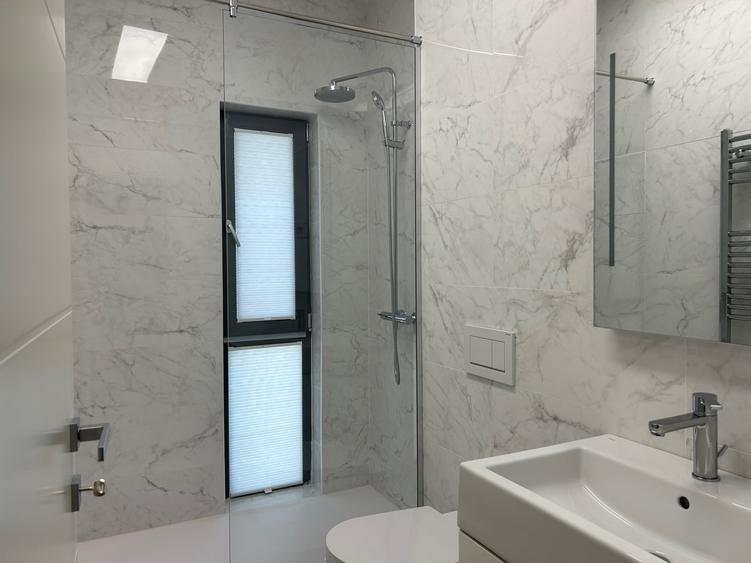 Apartament cu 4 camere semidecomandat, mobilat în Dorobanți
