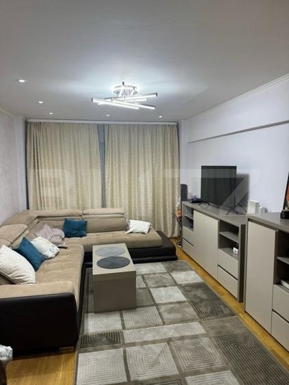 Apartament cu 4 camere decomandat, mobilat în Ultracentral