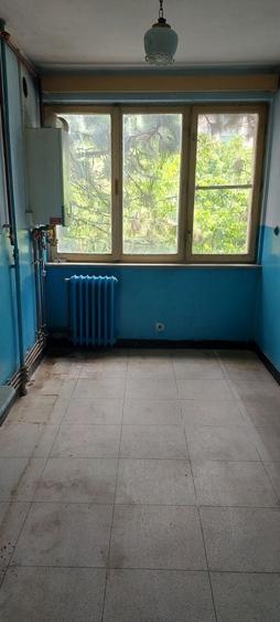 Apartament cu 2 camere semidecomandat în Tudor