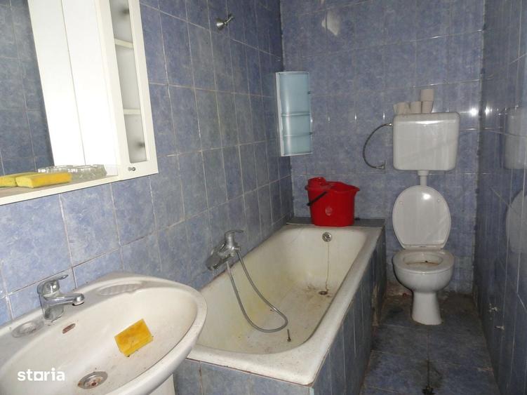 Casă cu 3 camere cu Teren 720 Mp în Pârneava