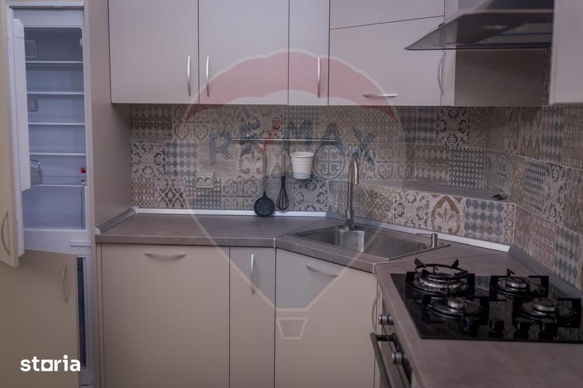 Apartament cu 4 camere, mobilat în Central