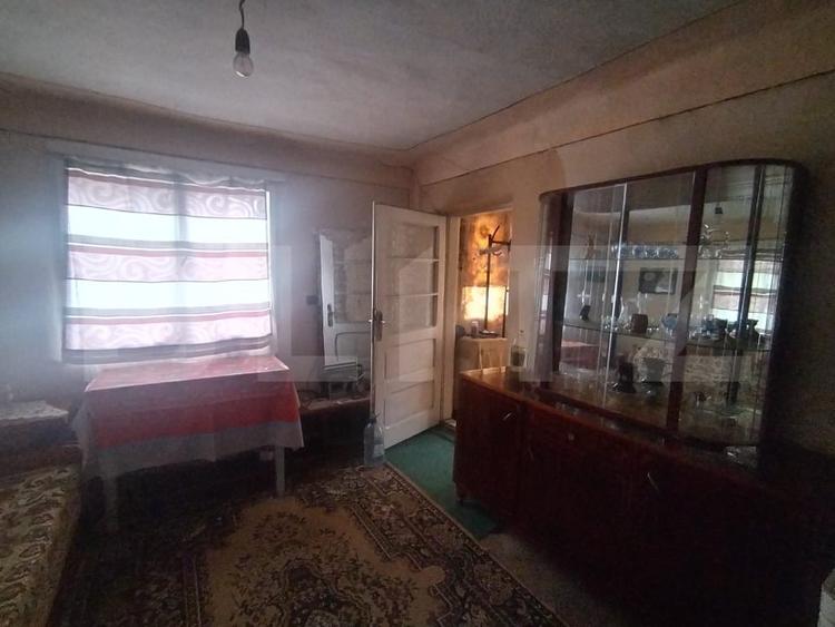 Casă individuală cu 2 camere cu Teren 2000 Mp în Găești