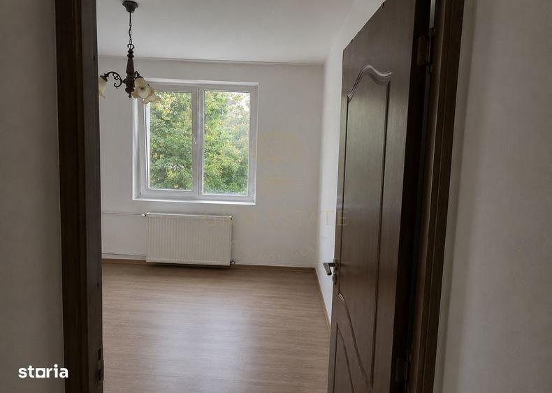 Apartament cu 3 camere semidecomandat în Liviu Rebreanu